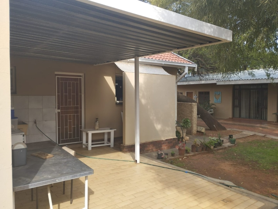 4 Bedroom Property for Sale in Universitas Free State